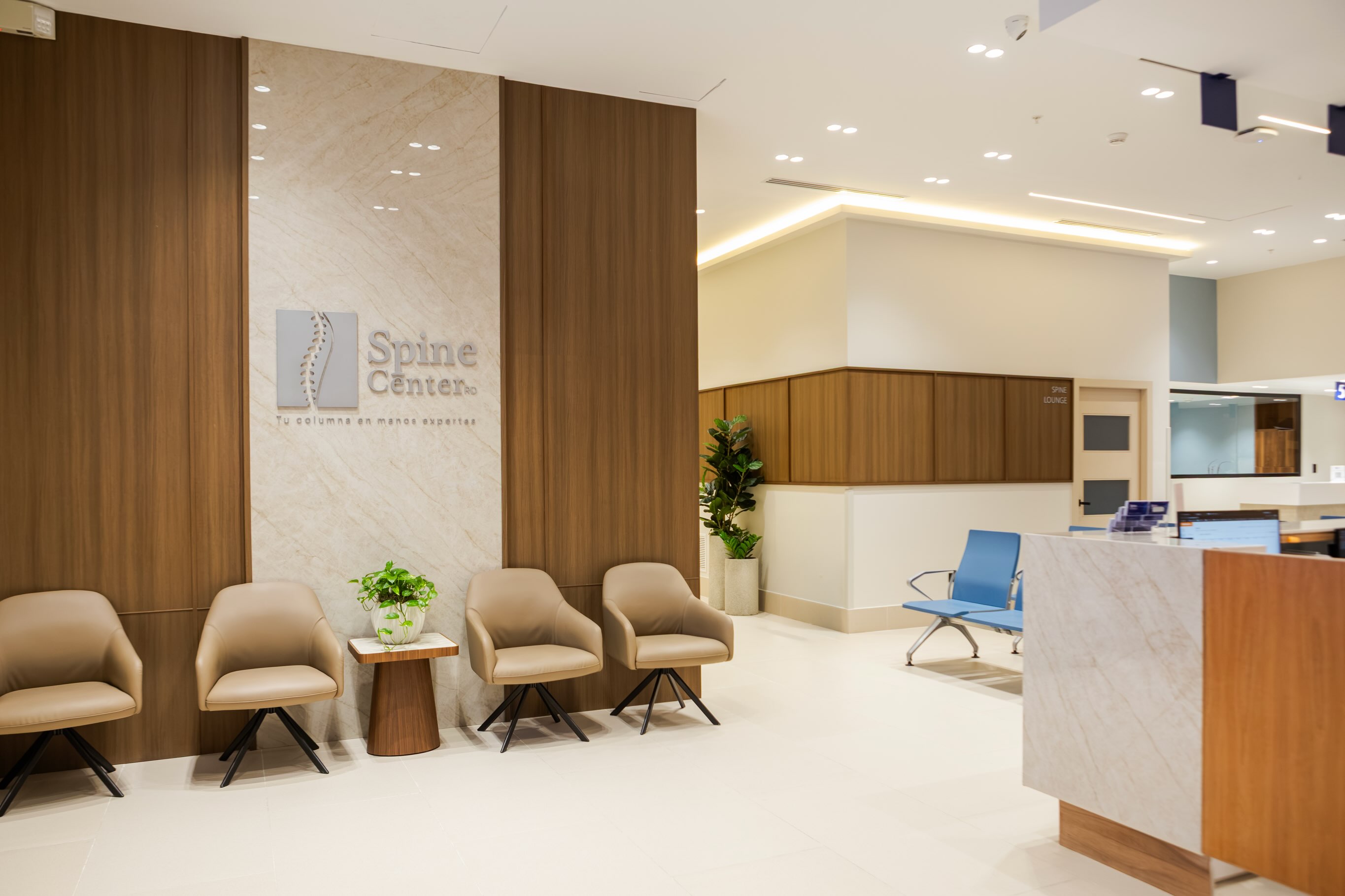 Recepción de Spine Center