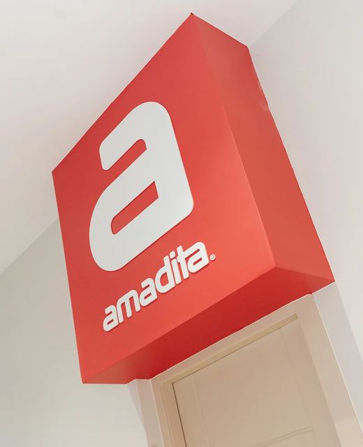 Laboratorio Amadita en las instalaciones de Spine Center